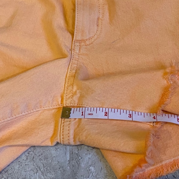🎉Universal Thread (Target) Orange Cutoff Denim Shorts Women’s size 9 or 25 NWOT - Picture 4 of 4